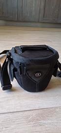 Borsa macchina fotografica a V - nero con tracolla
