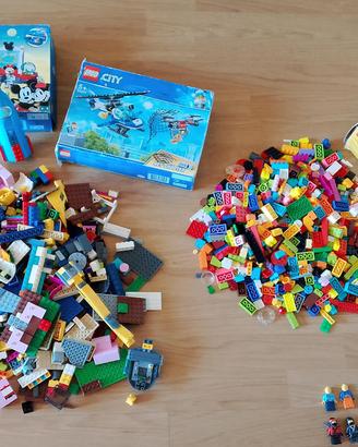 Lotto Lego 3 kg sfuso+set+pianali+minifigures