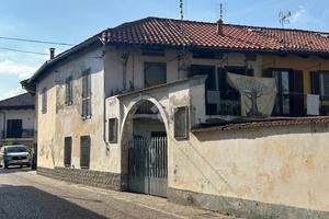 CASA SEMINDIPENDENTE A ROBASSOMERO