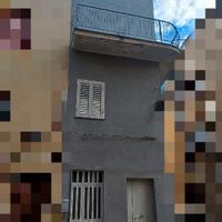 Edificio Aragona con magazzino/garage