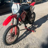 125 gas gas