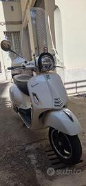Vespa 300 gts anno 2020