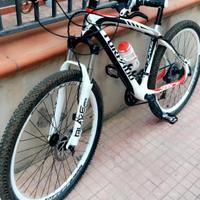 Mountain bike 27.5 – freni a disco + ciclocomputer