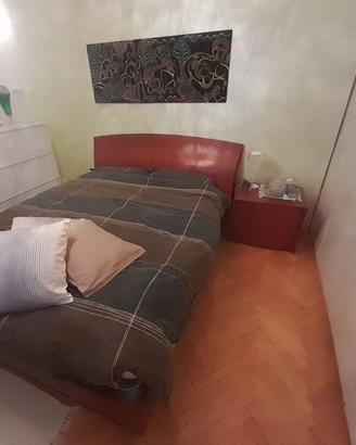 Camera da letto in legno ciliegio