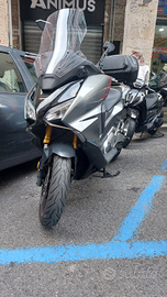 Honda forza 750 2023 km 11000 zero sinis