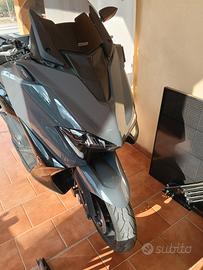 T-Max 560 Tech Max  2022