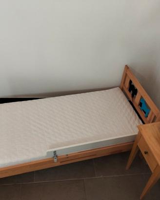 Lettino in legno per  bimbi IKEA 