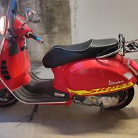 Piaggio Vespa 300 GTS - 2016