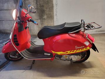 Piaggio Vespa 300 GTS - 2016