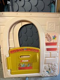 casetta di plastica per bambini