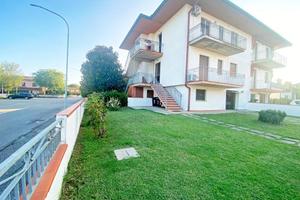 Appartamento di 113 m² con 4 locali e box auto a M