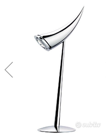 LAMPADA DA TAVOLO ARA' di PHILIPE STARK