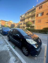 Peugeot 107 benzina + GPL 2.600,00€