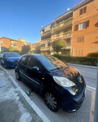 Peugeot 107 benzina + GPL 2.600,00€