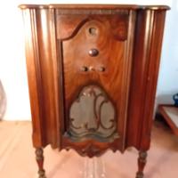 Radio a valvole da pavimento anni '20/'30