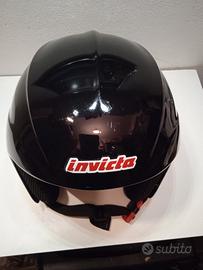 casco x sciatori della Invicta 