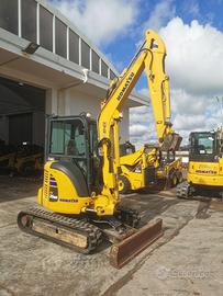 Komatsu PC35MR-5