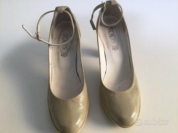 Scarpe Tod’s in pelle/vernice con tacco
