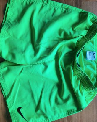 Pantaloncini mare marca Nike