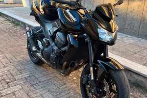 KAWASAKI Z 750 2011