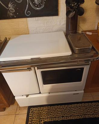 stufa a legna "DeLonghi"