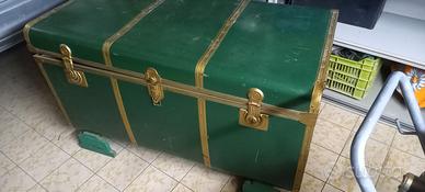 Baule vintage verde