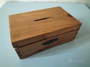 salvadanaio in legno