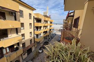 Ampio trilocale in parco con box auto cod. or1053