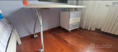 Scrivania bianca con cassettiera Doimo Cityline