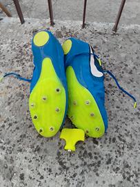scarpe da corsa in pista