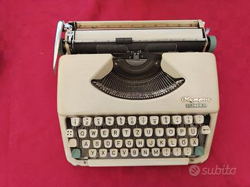 macchina da scrivere Olympia splendid 33