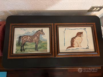 Quadretti ricamati a mezzo punto.  Cavallo Gatto.