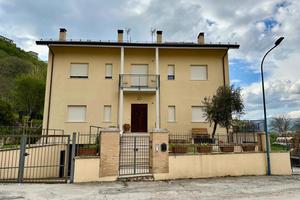 Villa bifamiliare Caporciano [GRE720VRG]