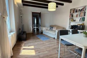 Luminoso quadrilocale in centro con box !