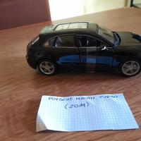 modellino Porsche Macan turbo Burago 1/24