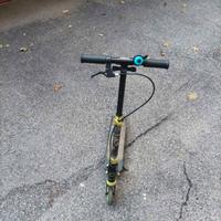 Monopattino dechatlon oxelo