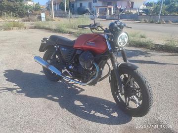Moto Guzzi V7