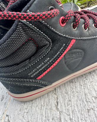 Scarpe ducati