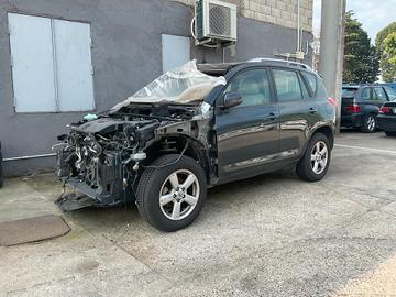 Toyota Rav 4 del 2012 per ricambi
