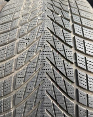 2 gomme 235/35/19 91w goodyear dot 2024 invernali