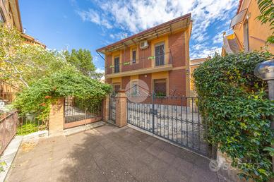 3 LOCALI A ROMA
