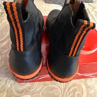 Stivaletti per equitazione.