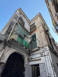 MONOLOCALE A CASTELLAMMARE DI STABIA