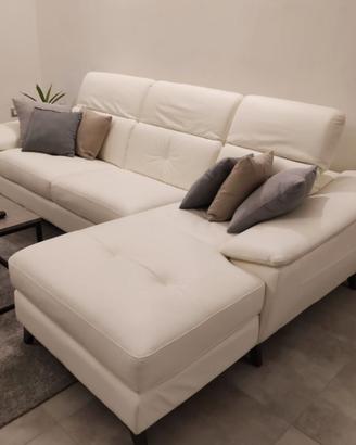 Divano 3 posti in pelle bianca con chaise longue
