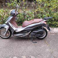 Beverly 300 Piaggio Anno 2018 Accessoriato