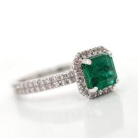 Anello con Smeraldo 1,2 ct e Diamanti naturali