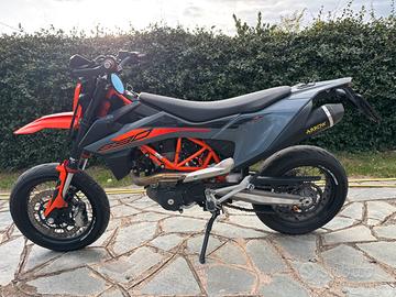 Ktm 690 smc r 2022