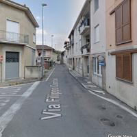 Bilocale a Giussano con balcone e posto auto