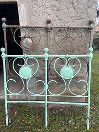 Testate in ferro per letto ad una piazza e mezzo