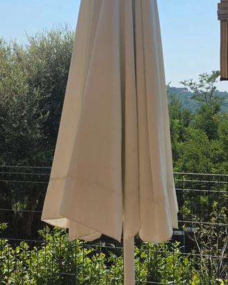 ombrellone più piedistallo